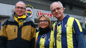 Organ bağışıyla hayata tutunan Fenerbahçeli Muhammed Güneş’in doktorlarını misafir ettik